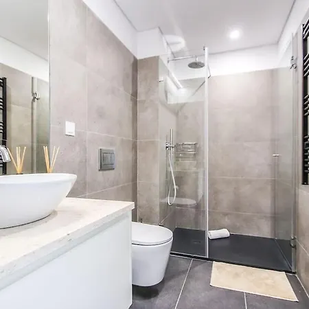 Outstanding Liberdade Spacious 2 Bedroom W Ac 아파트