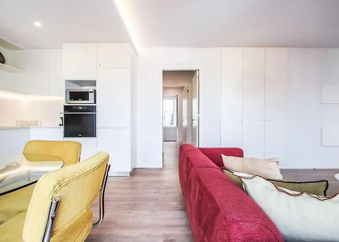 Outstanding Liberdade Spacious 2 Bedroom W Ac Appartement *
