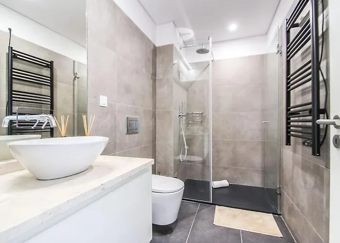 Outstanding Liberdade Spacious 2 Bedroom W Ac Appartement