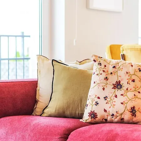 Outstanding Liberdade Spacious 2 Bedroom W Ac Lägenhet